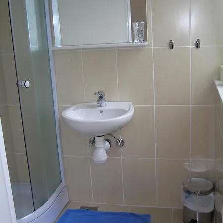 Opara Hiša za goste 3*