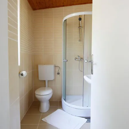 Pensión Sea View Opara 3*