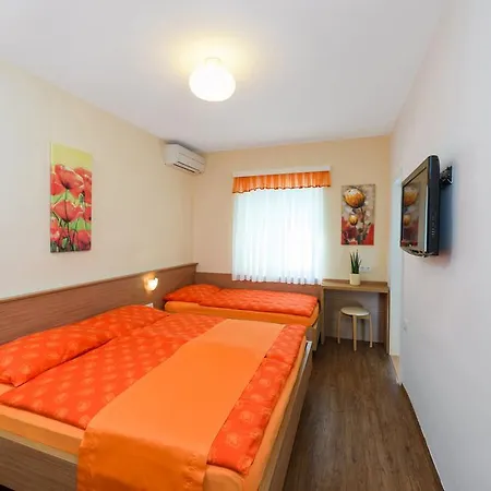 Penzion Opara 3*