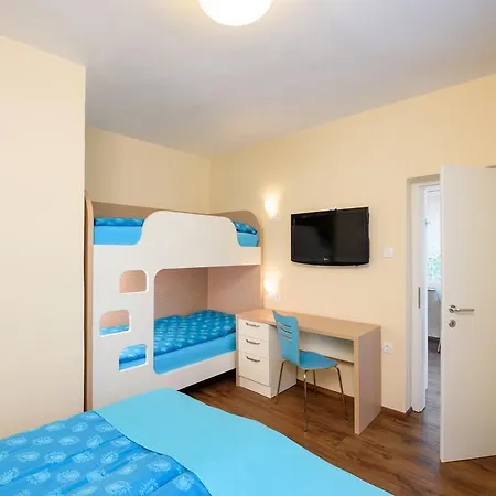 Pensión Sea View Opara