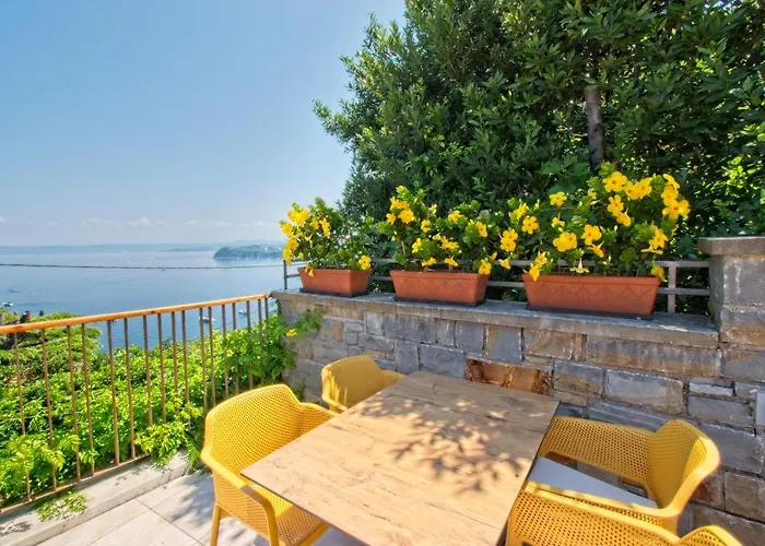 Sea View Opara 게스트하우스 피란