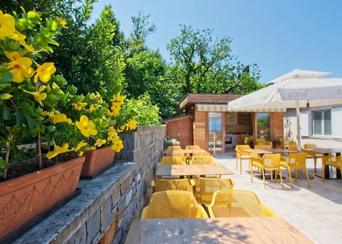 게스트하우스 Sea View Opara 3*