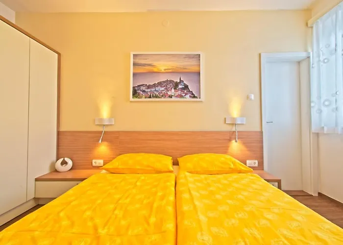 Gæstehus Sea View Opara 3*