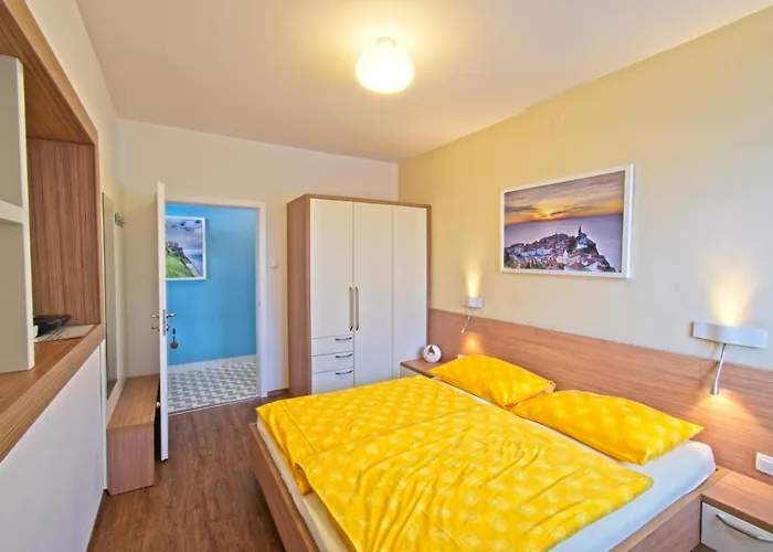 Konukevi Sea View Opara 3*