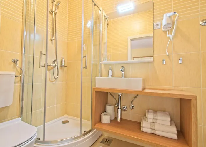 Sea View Opara 게스트하우스 3*