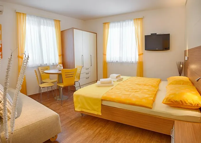 게스트하우스 Sea View Opara 3*