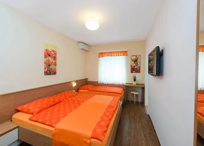 Gæstehus Sea View Opara 3*